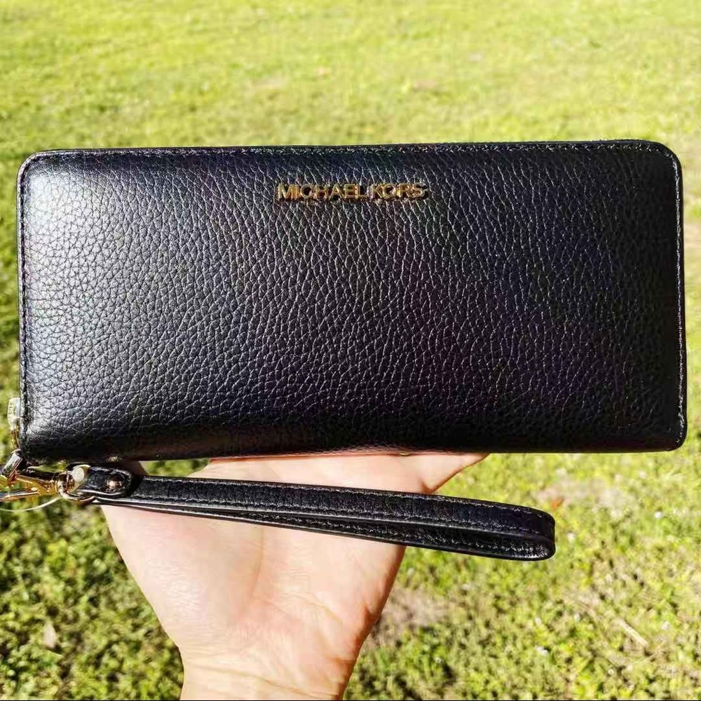 NWT💕Michael Kors Large Wallet